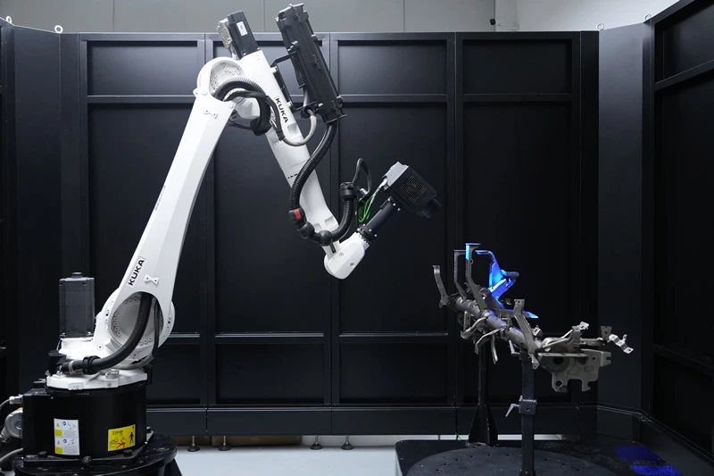High-Precision Blue-Light Scanning