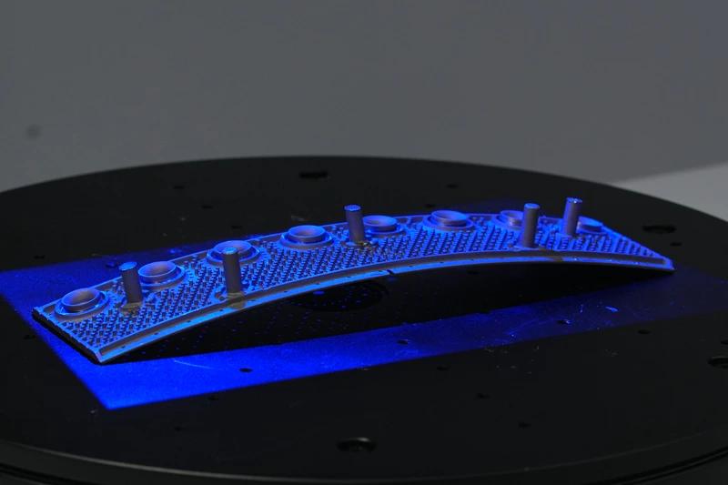 High-Precision Blue-Light Scanning