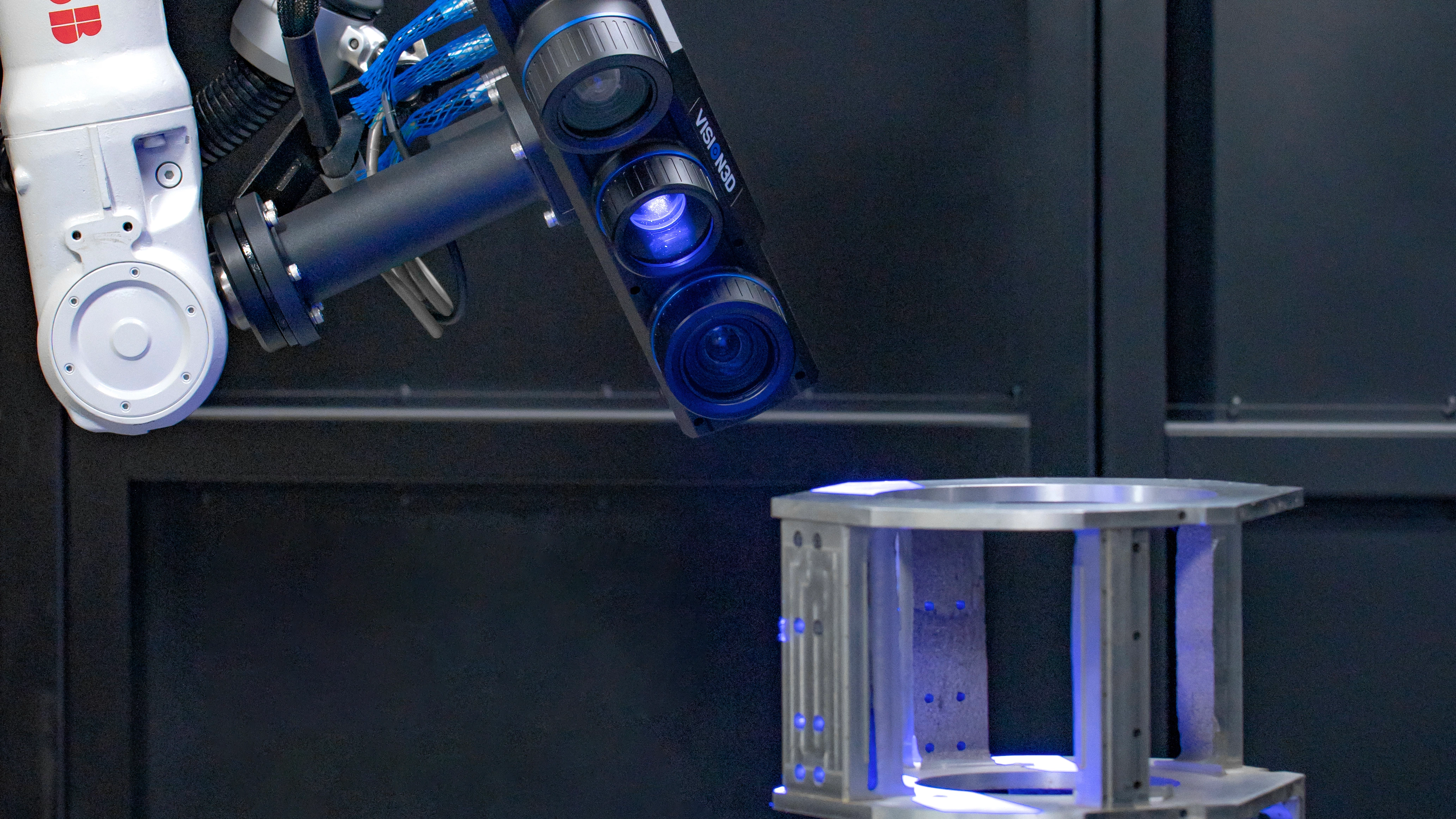 Metrology-Grade Blue Light 3D Scanner
