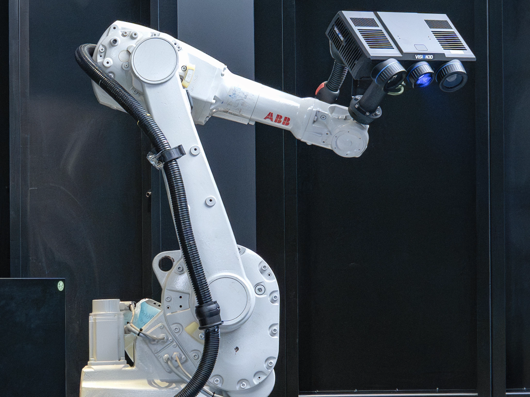 Metrology-Grade Blue Light 3D Scanner